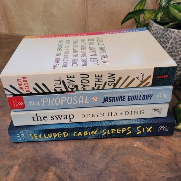 VARIOUS AUTHORS Bundle of 8 Books, Various Genre - Picture 4 of 16